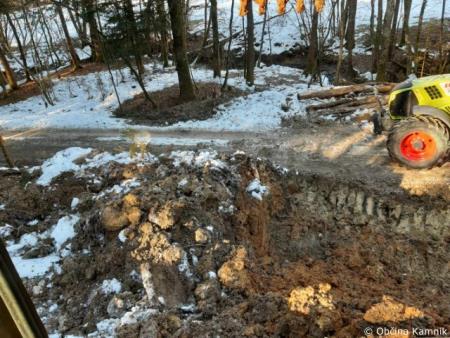 Sanacija plazu na gozdni cesti Vrtače-Golob (1)